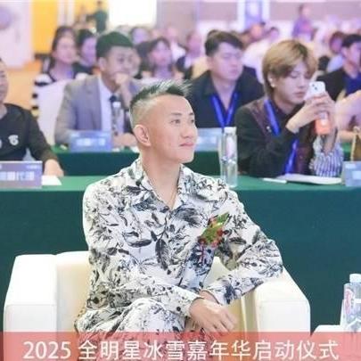 老梁2025最新視頻，熱點(diǎn)解讀，觀點(diǎn)引領(lǐng)潮流