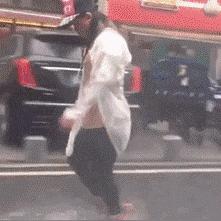 擰耳朵視頻深度解析，行為背后的多元解讀